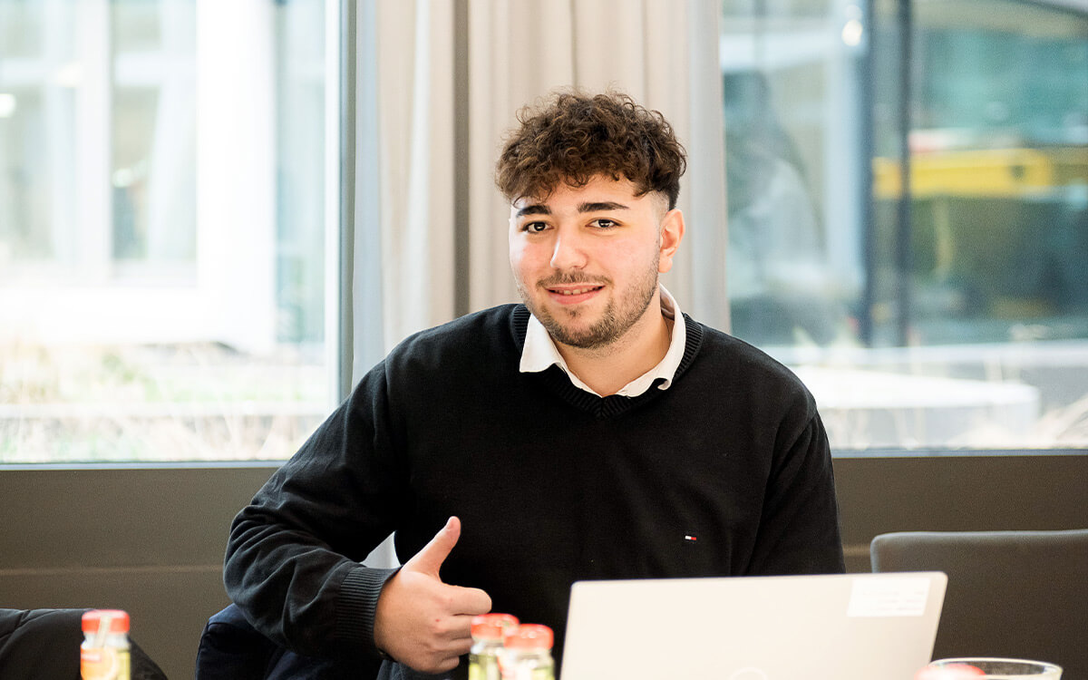 Zum Interview