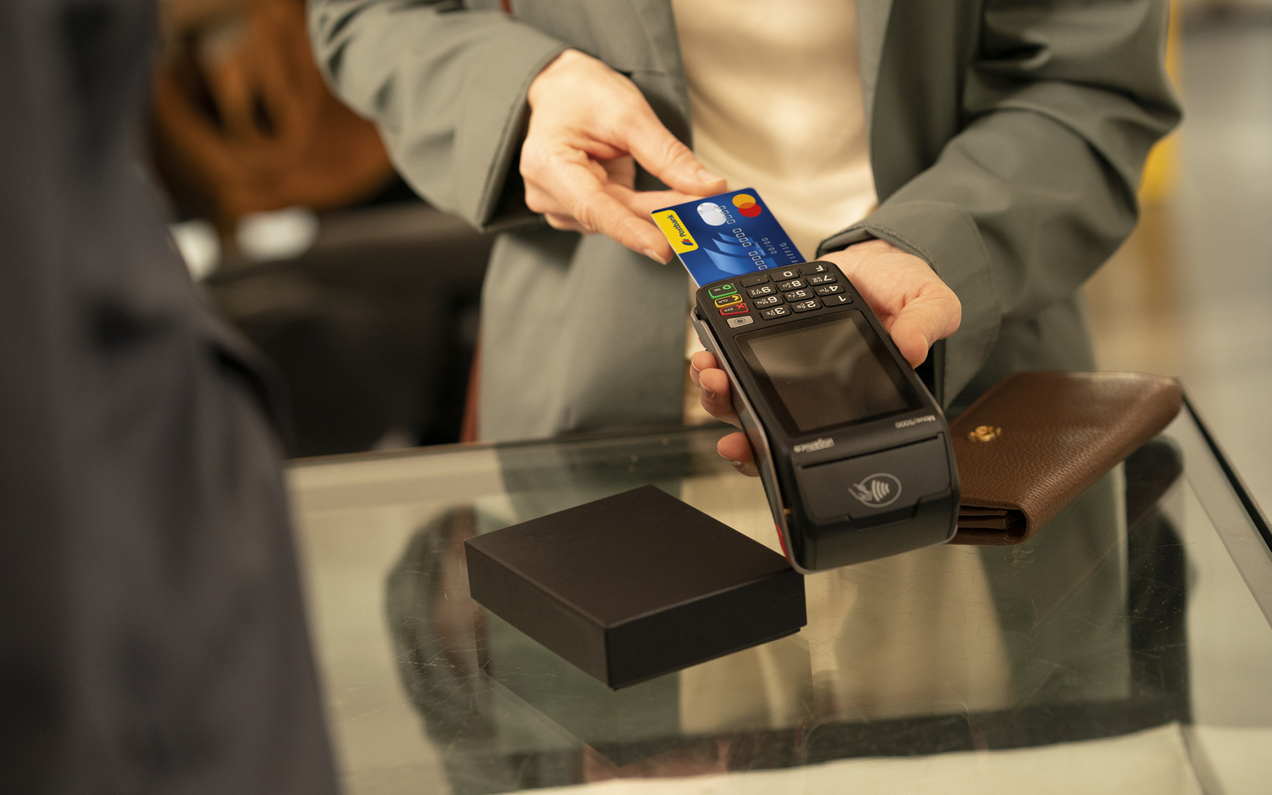 Giro-, Debit- und Kreditkarten – welche Bankkarten brauche ich?