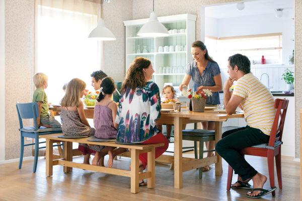 <p>Besonders Familien jenseits der großen Metropolen nutzen das Baukindergeld<br> Bild Nr. 6284, Quelle: SchwörerHaus/BHW Bausparkasse</p>