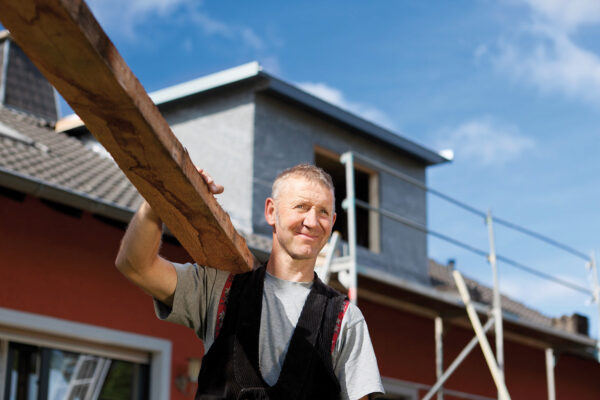 Gute Handwerker sind schwer zu finden, doch Innungen können Tipps geben Bild Nr. 6306, Quelle: contrastwerkstatt, 32566111, Adobe Stock/BHW Bausparkasse