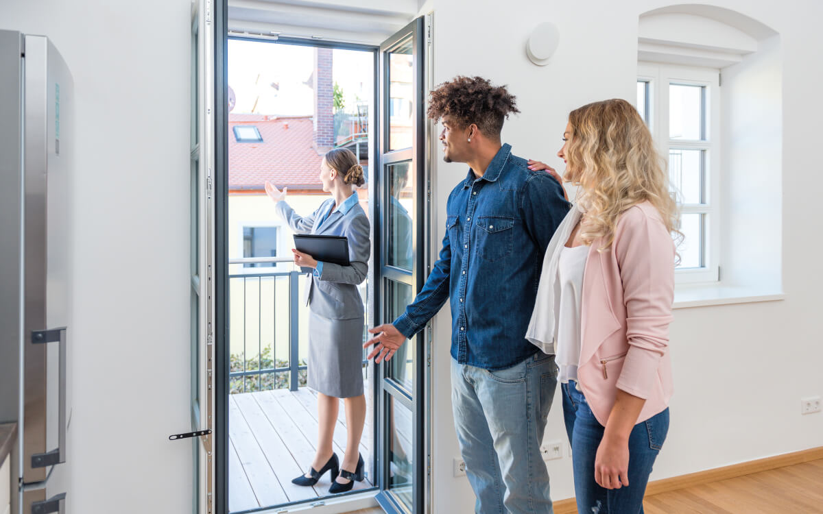 Immobilienkäufer zahlen ab sofort nur noch die Hälfte der Maklerprovision